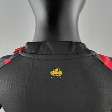 22-23 Manchester City away kids kit