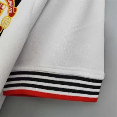 75-80 Manchester United away