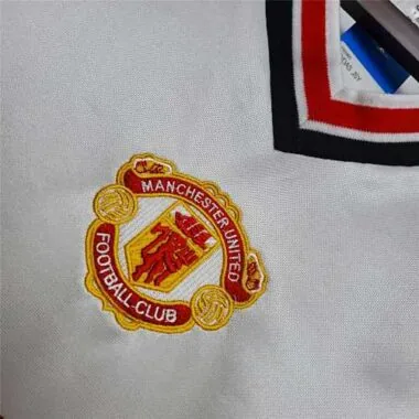 85-86 Manchester United away