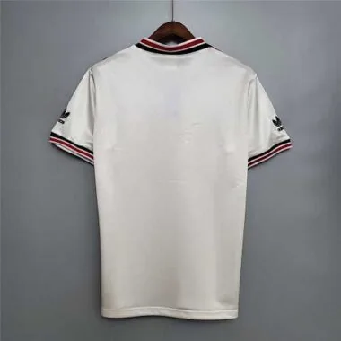 85-86 Manchester United away