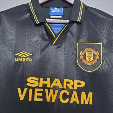 93-95 Manchester United away