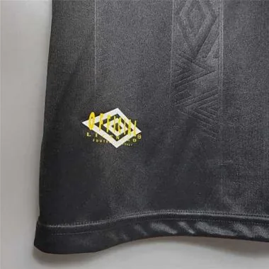 93-95 Manchester United away