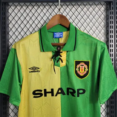 92-94 Manchester United away