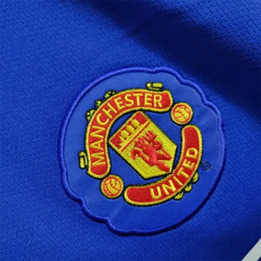 08-09 Manchester United away