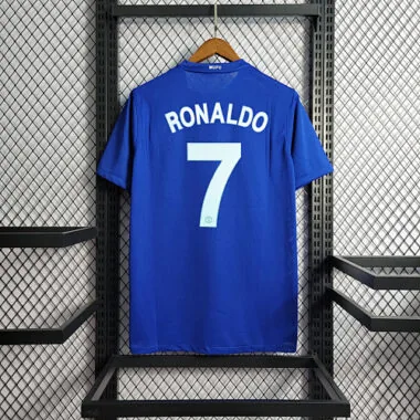 08-09 Manchester United away