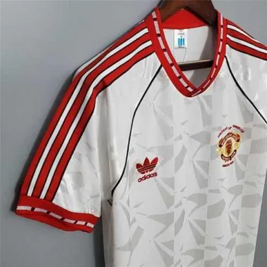 90-91 Manchester United away