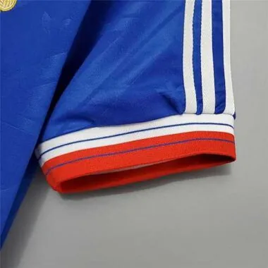 86-88 Manchester United away