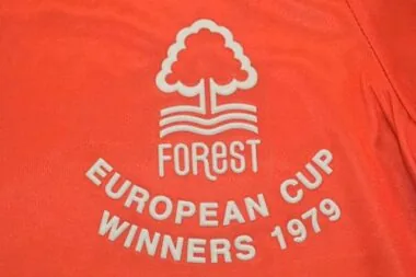 1979 Nottingham Forest, local, rojo
