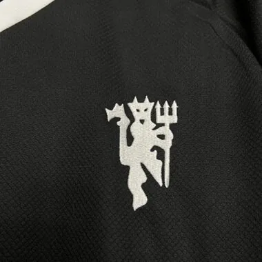 24-25 Manchester United Black Goalkeeper Third Kit