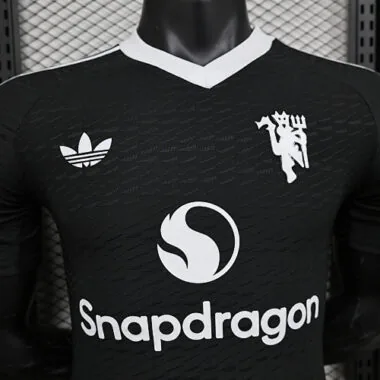 24-25 Manchester United Goalkeeper Black Player Version Soccer Jerseys Yupoo