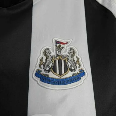 24-25 Newcastle United Home Kit