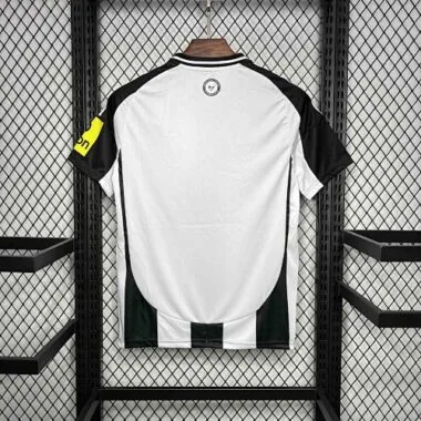 24-25 Newcastle United Home Kit