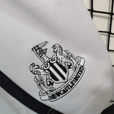 2023/24 kids Newcastle away size