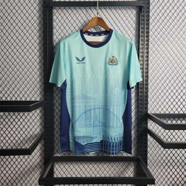 22-23 Newcastle pre-match training suit