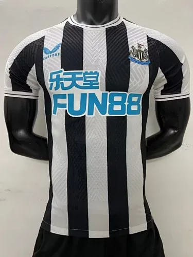22-23 Newcastle home player version