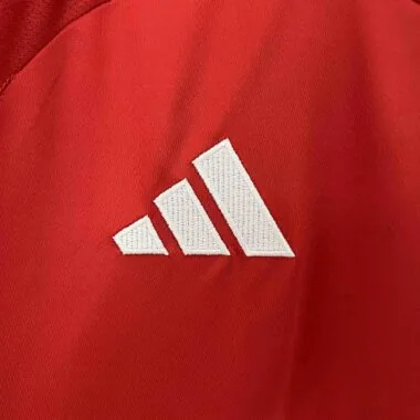 24–25 Manchester United Heimtrikot Fußballtrikot