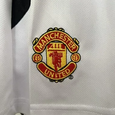02-04 Manchester United Home Retro Kid Kits Youth Apparels