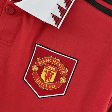 22-23 Manchester United home 25