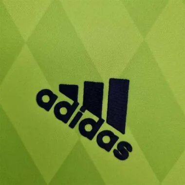 22-23 Manchester United fluorescent green