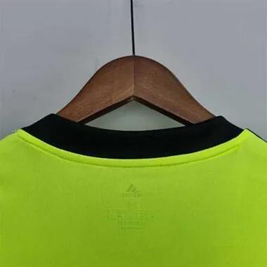 22-23 Manchester United fluorescent green
