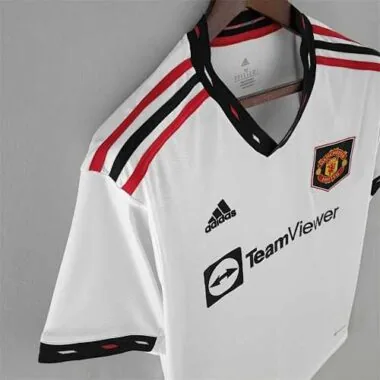 22-23 Manchester United away 3