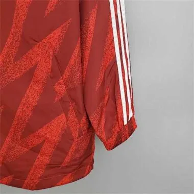 21-22 Manchester United red windbreaker