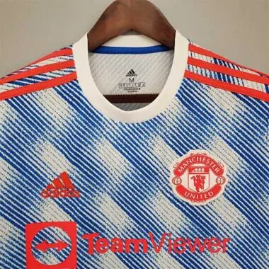 21-22 Manchester United away