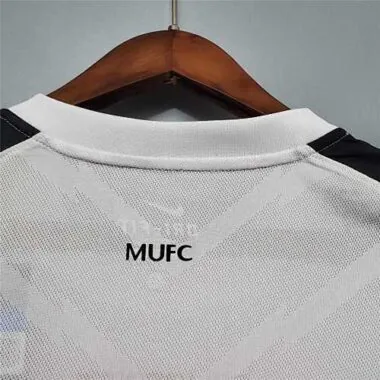 10-11 Manchester United in the Champions League version away