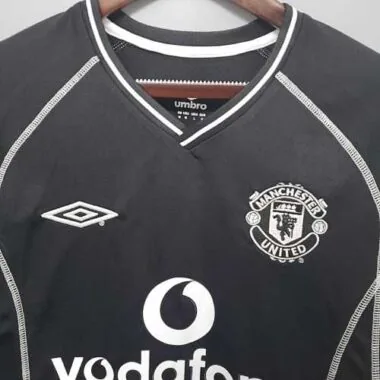 00-02 Manchester United goalkeeper black