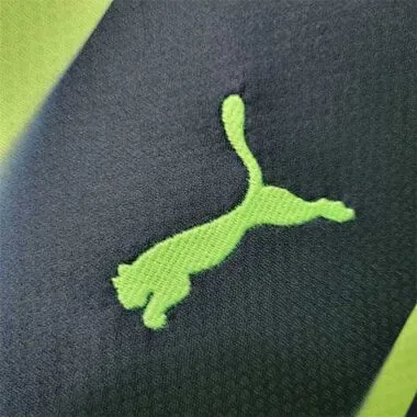22-23 Manchester City third away
