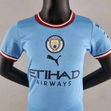 22-23 Manchester City home kids kit