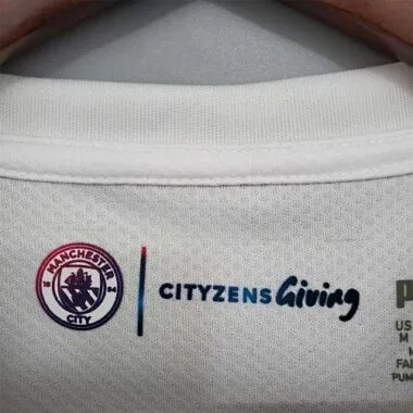 21-22 Manchester City away