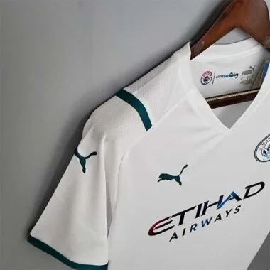 21-22 Manchester City away