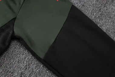 2025/26 Bayern Training Kits Tracksuits Sweatshirt