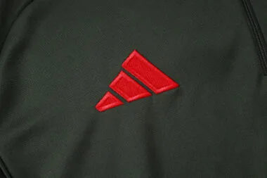 2025/26 Bayern Training Kits Tracksuits Sweatshirt