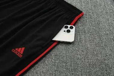 25-26 Players Bayern Training Kits Tracksuits Sweatshirt Cheap Football Jersey Wholesale Yupoo