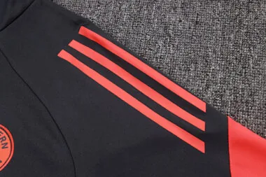 25-26 Bayern Training Kits Tracksuits Sweatshirt Cheap Football Jersey Wholesale Yupoo