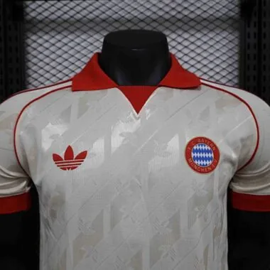 24-25 Player Bayern Retro Version S-XXL