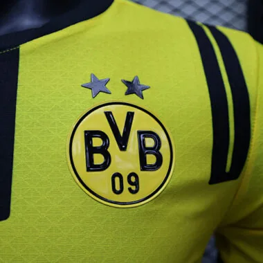 Edición especial del Dortmund para 24-25 jugadores, tallas S-XXL