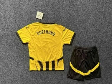 24–25 Kids Dortmund Sonderausgabe 16–28