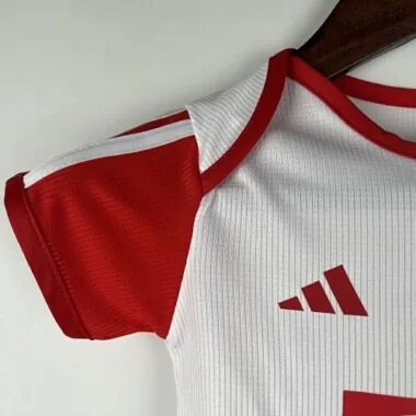 23–24 Bayern München Baby-Heimtrikot, Größe 9–12, bestes Fußballtrikot
