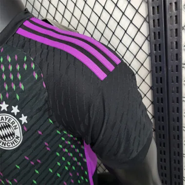 23-24 Bayern Black Special Edition player version