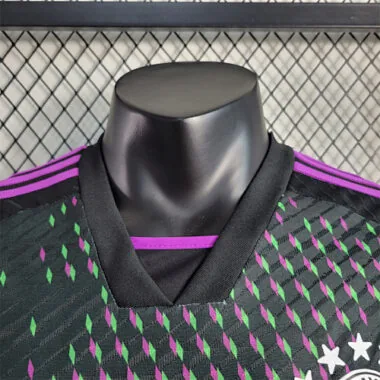 23-24 Bayern Black Special Edition player version