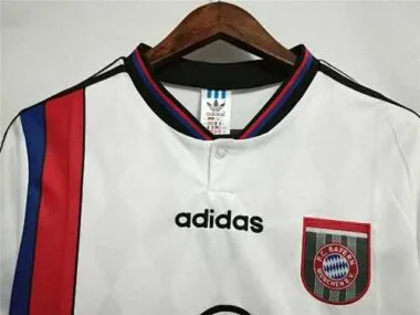 95-96 Bayern Munich white away