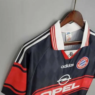 97-99 Bayern home