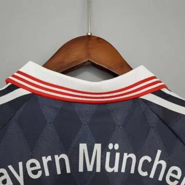97-99 Bayern home