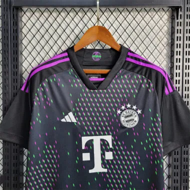 23-24 Bayern away