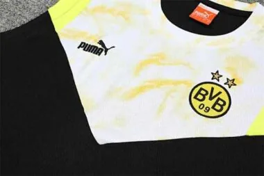 Equipación de entrenamiento del Dortmund 22-23, con chaleco, en blanco y negro