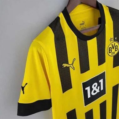 22-23 Dortmund home