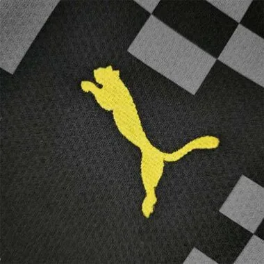 22-23 Dortmund away